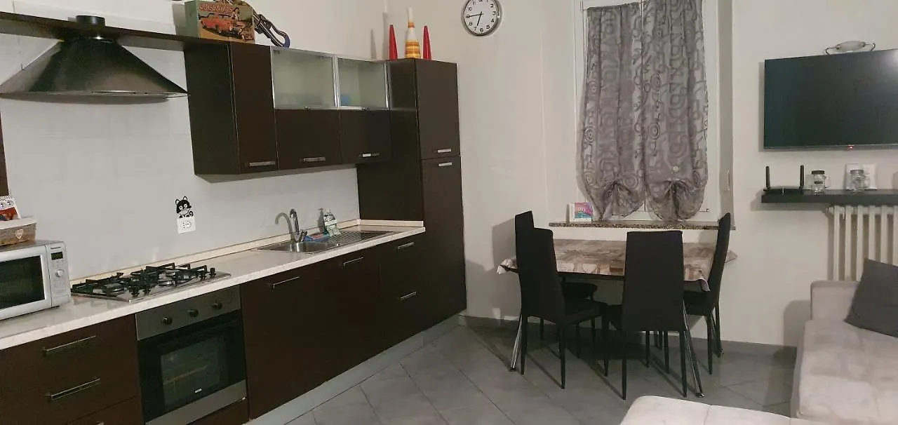 Appartamento Battisti House Besozzo Italia